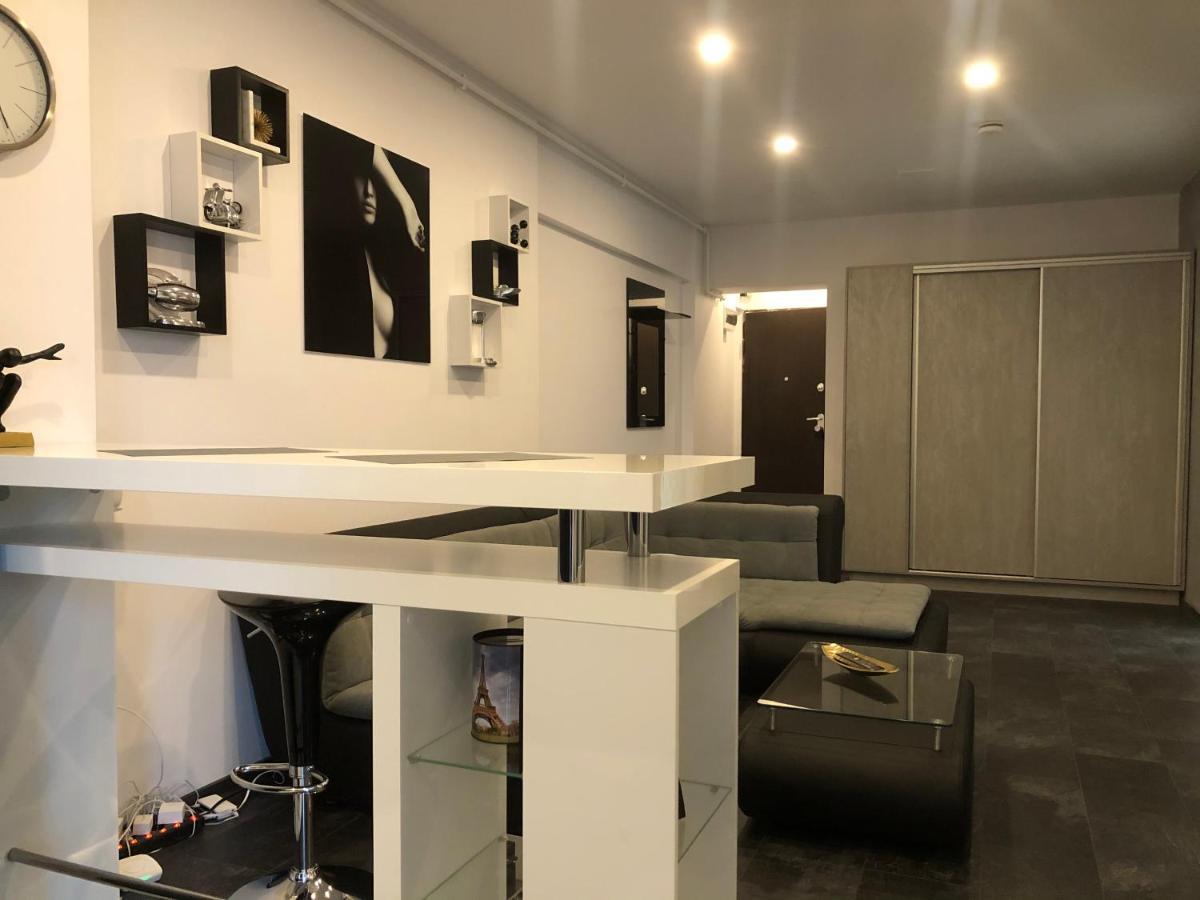 Stylish Westpark 2 Residence Lake View W8 Bucharest Exterior photo